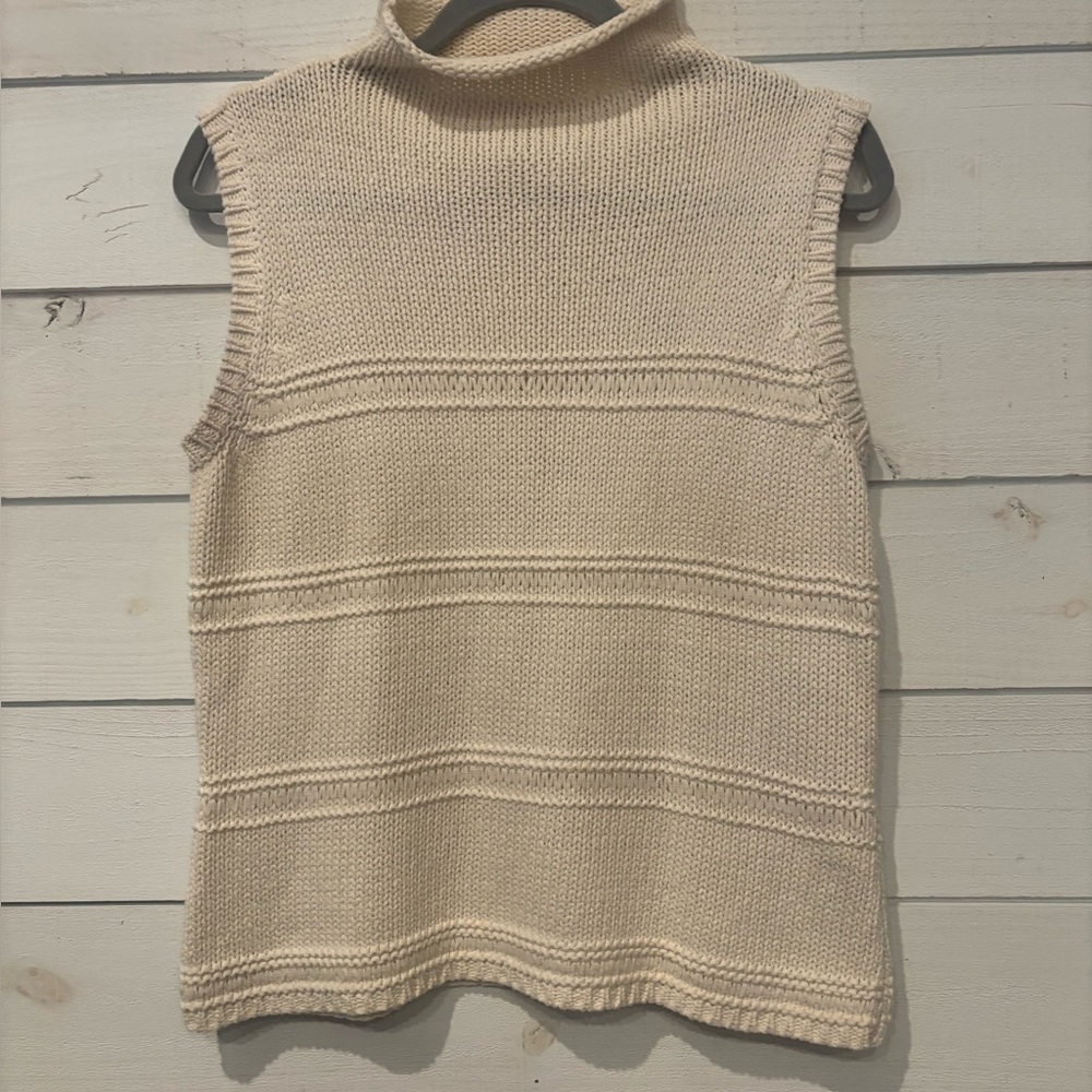 J. Jill Cream Sleeveless Turtleneck Knit Sweater